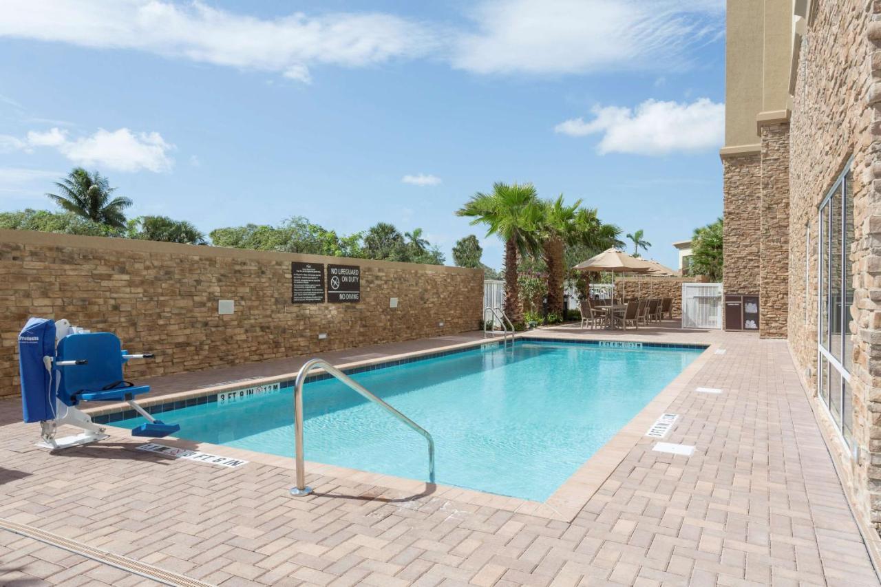Hampton Inn Fort Lauderdale Pompano Beach Εξωτερικό φωτογραφία